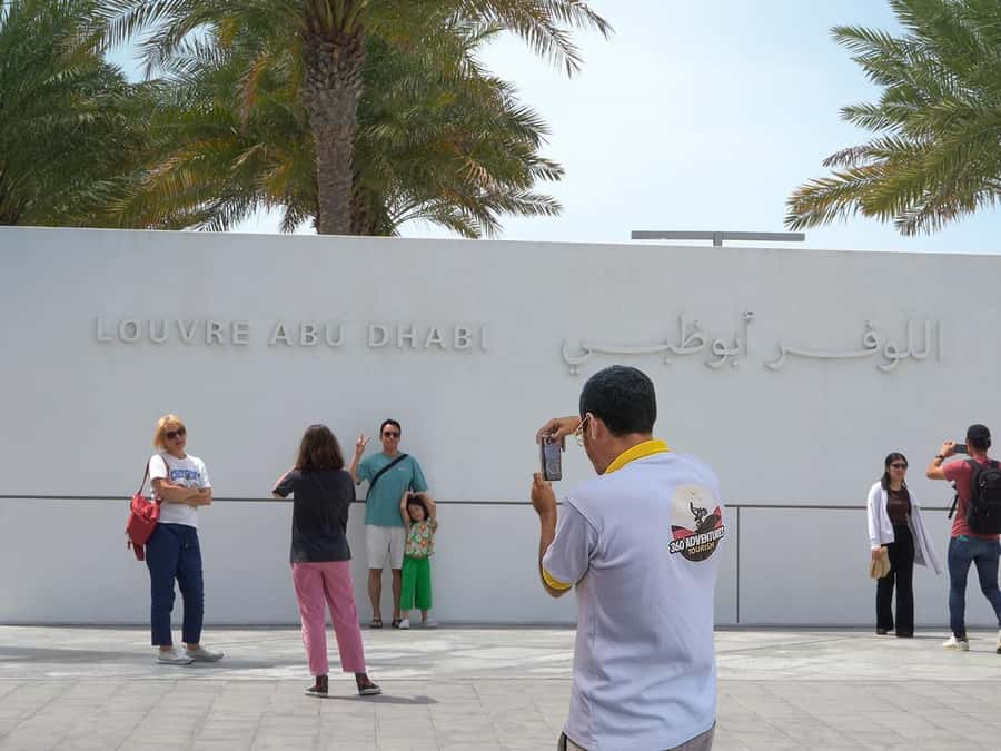 From Dubai: Abu Dhabi City Tour With Louvre Museum - Louvre Abu Dhabi: art time plus architecture you can’t ignore
