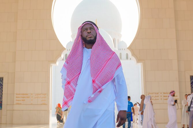 From Dubai: Abu Dhabi Day Tour with Grand Mosque & Louvre Museum - A 9-hour mix of worship, art, and quick skyline shots