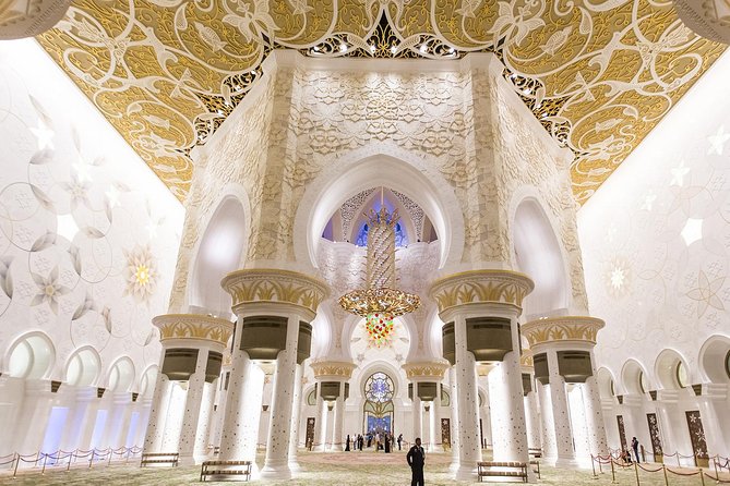 From Dubai: Abu Dhabi Full-Day Trip with Louvre & Grand Mosque - A full day that runs on comfort, not chaos