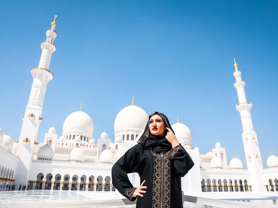 From Dubai: Full Day City Tour, Grand Mosque, Qasr Al Watan - From hotel pickup to a quick snack pause at Last Exit