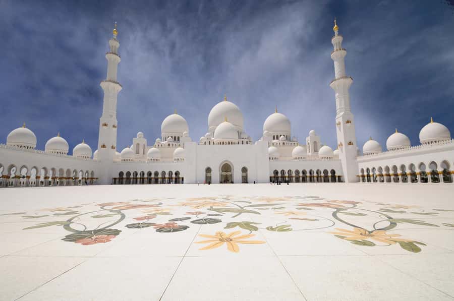 From Dubai: Full Day City Tour, Grand Mosque, Qasr Al Watan - Abu Dhabi Corniche and the Presidential Palace photo moment