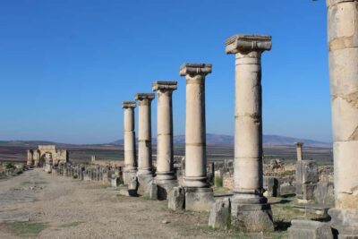 From Fez: Volubilis Moulay Idriss and Meknes Day Trip - Getting From Fez: Air-Conditioned Comfort and Scenic Photo Stops