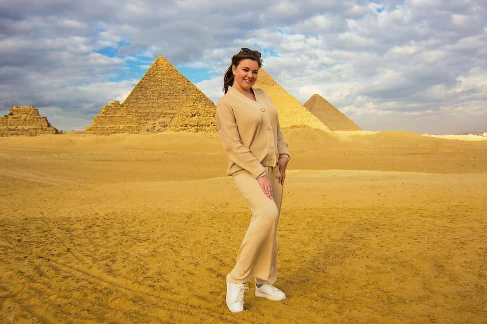 From Hurghada: Full-Day Trip to Cairo by Plane - Guides and transport: how this tour stays on schedule