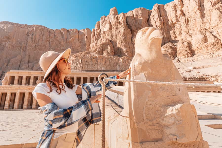 From Luxor: Guided Tour to East or West Banks with Lunch - Colossi of Memnon: When 30 Minutes Still Feels Like Enough