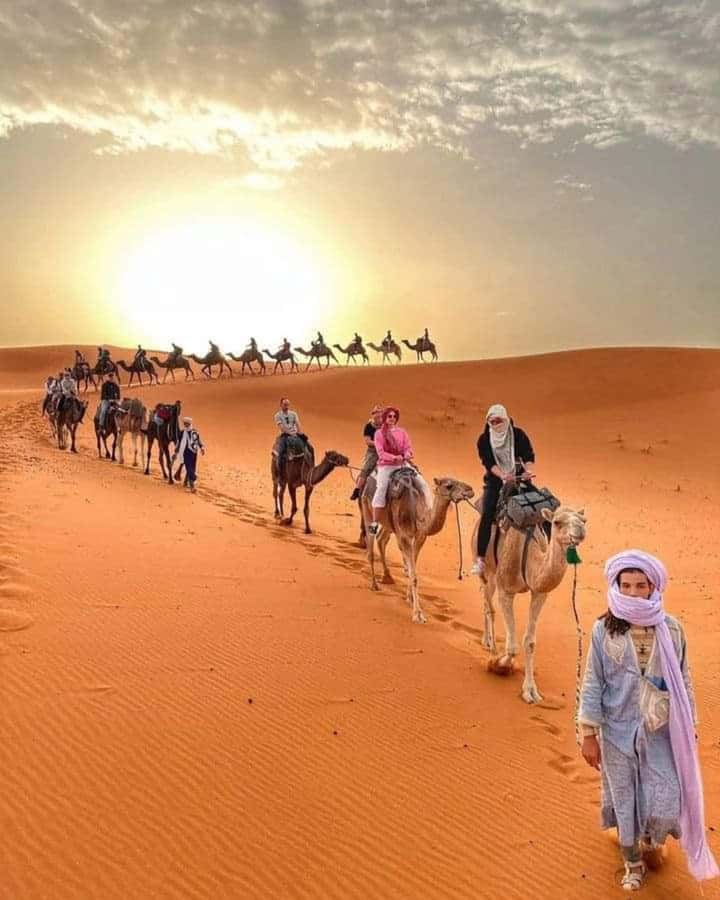 From Merzouga: Overnight Camel Trek over Erg Chebbi Dunes - From Hotel Kasbah Mohayut to the camel park: the meeting flow