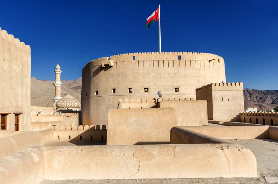 From Muscat: Nizwa and Oman's Historical Gems Tour - Option One on Fridays: Nizwa Friday Market plus Nizwa Fort and Al Hamra