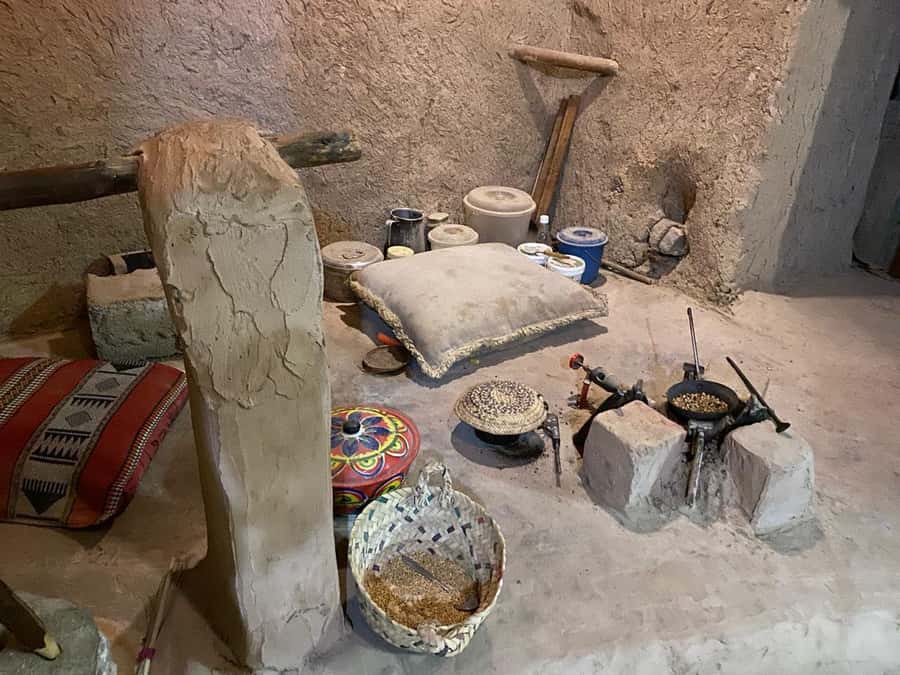 From Muscat: Nizwa and Oman's Historical Gems Tour - Jebel Akhdar and Jebel Shams: when the day turns into mountain scenery