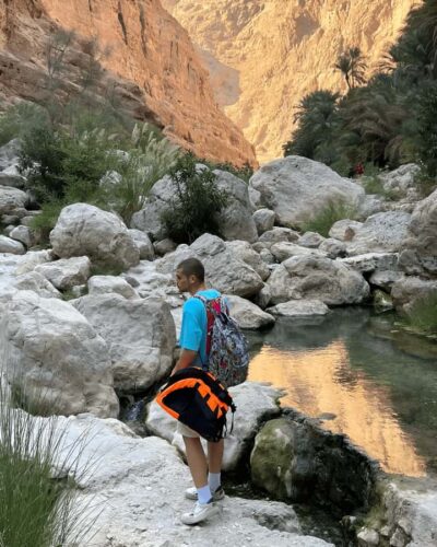 From Muscat: Wadi Shab & Bimmah Sinkhole Full-Day Tour - Price and timing: why $40 is more than a bargain pitch