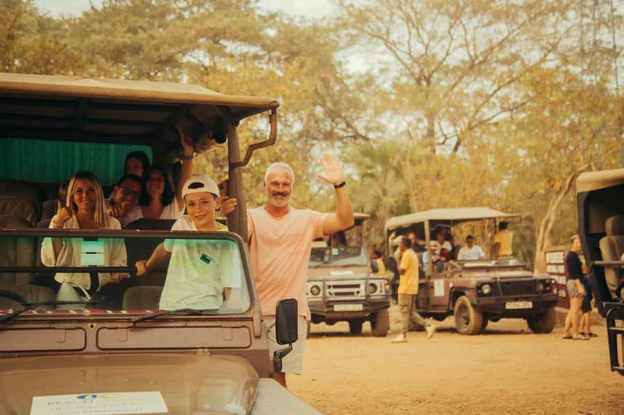 From Zanzibar: Day Selous Game Reserve Safari with Flights - Afternoon driving until 15:30: how the late sightings happen