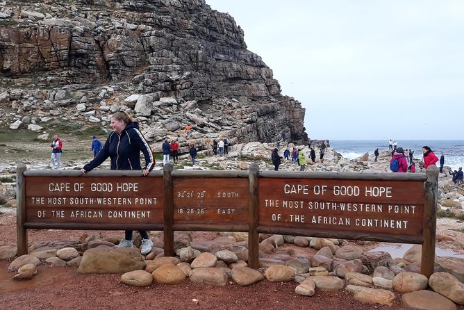 Full Day Cape Peninsula Tour in Private Car - Cape of Good Hope and Cape Point: the two currents explanation you’ll remember