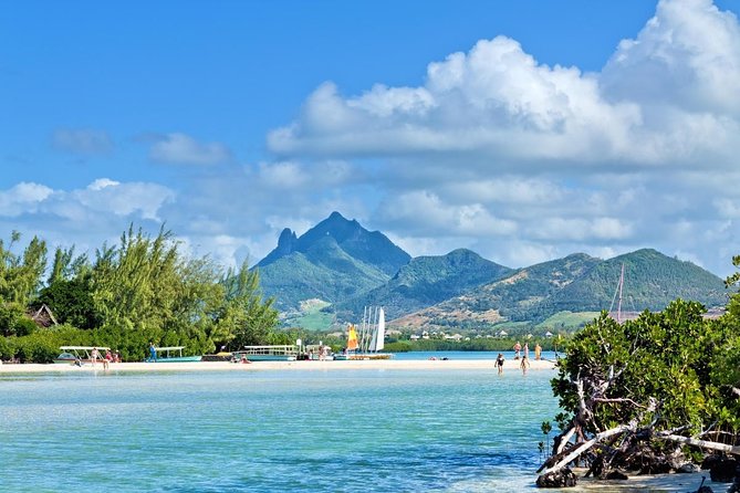 Full-Day Catamaran Cruise to Île aux Cerfs with BBQ Lunch - Quick hits before you go