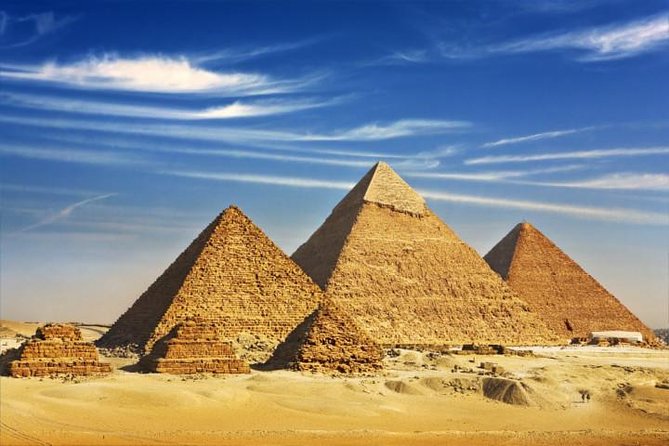 Full-Day Tour to Giza Pyramids, Memphis, and Sakkara - Lunch, water, and managing vendor pressure (including camels)