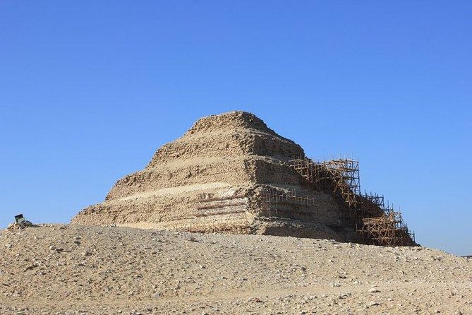 Full-Day Tour to Giza Pyramids, Memphis, and Sakkara - 8 hours of travel time: pace, heat, and comfort on the road