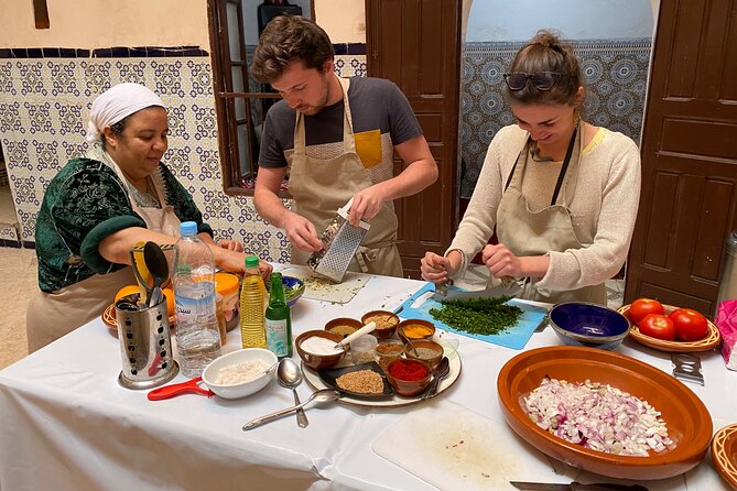 Half-Day Cooking Class with Local Chef Laila in Marrakech - Rue Riad Zitoun el Jdid: where the class begins (and how it starts well)