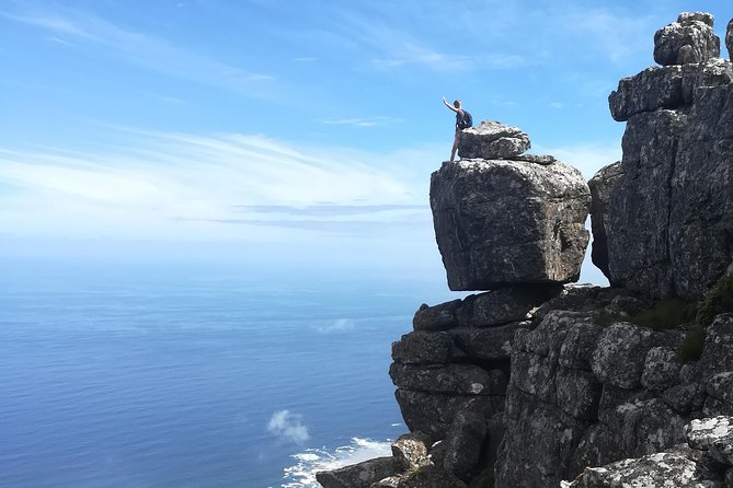 Hike Table Mountain or Lions Head in Cape Town Like a Local - Sunrise, sunset, and full moon: picking the right sky schedule