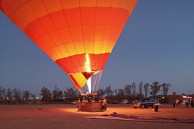 Hot air balloon flight to Marrakech in a small group. Breakfast - Group size in reality: small-group limits and basket numbers