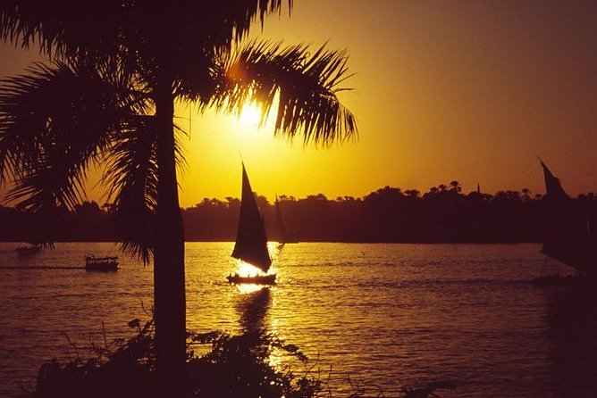 Hot air Balloon Ride In luxor - The flight: 45 minutes of floating over Luxor’s big names