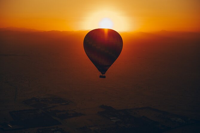 Hot Air Balloon Ride Over Dubai Desert inlcuding Transfers - Falconry Show After Landing: The Morning’s Second Act