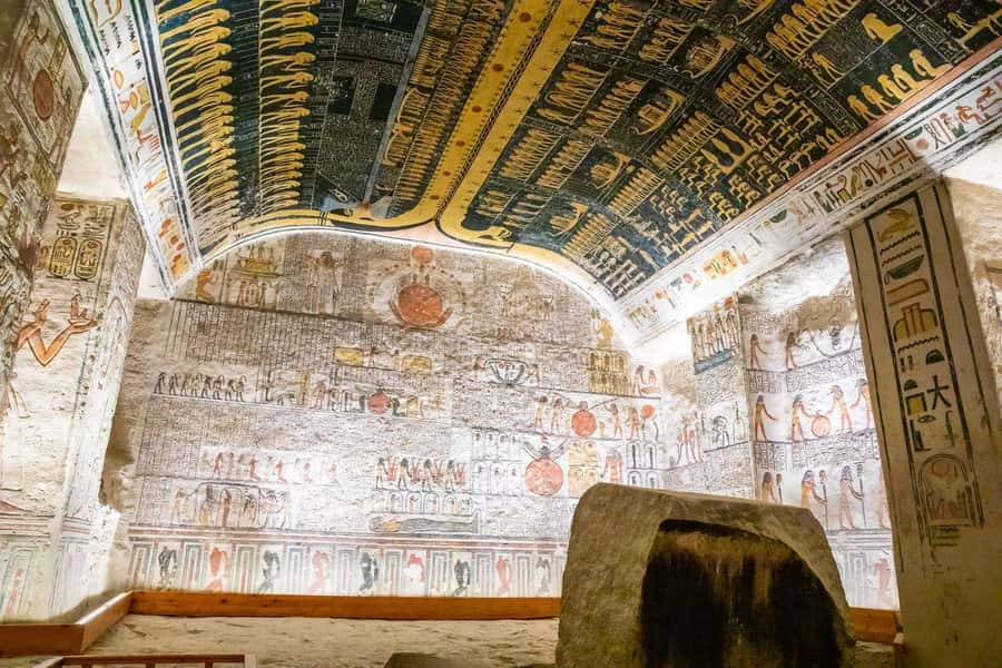 Hurghada: 2-Day Luxor Tour with Hotel, Balloon, & Boat Ride - Sunset Felucca on the Nile: A Classic Cruise Between Monuments
