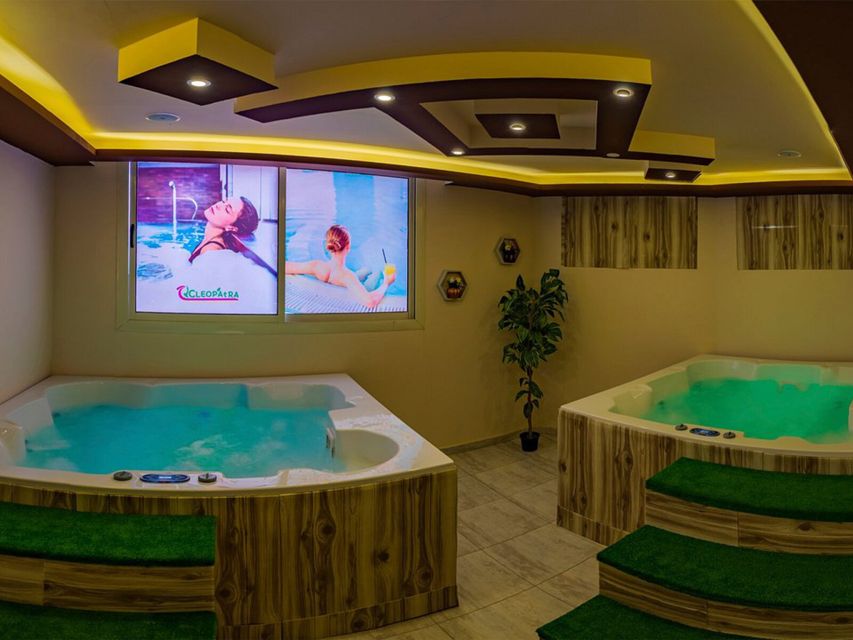 Hurghada: Cleopatra Spa and Massage - Entering the spa circuit: salt room, sauna, steam, jacuzzi
