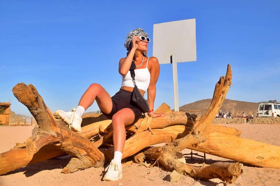 Hurghada: Desert Quad, Bedouin Village, and Camel Ride Tour - Dinner and traditional dance show: when the tour feels like a full evening