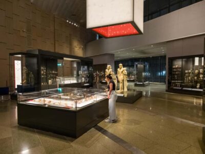 Hurghada: Grand Egyptian Museum, Pyramids & Sphinx Day Tour - Giza Pyramids and Sphinx: Why the Guided Stops Feel Different