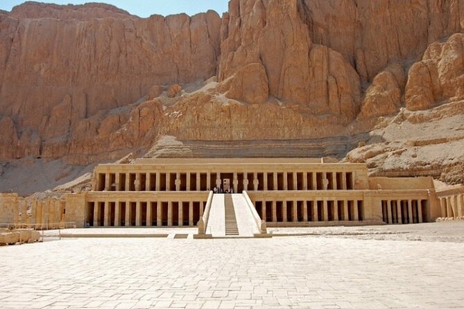 Hurghada: Over Day Tour to Luxor & Balloon Ride & Felucca - Valley of the Kings: where “history” becomes personal