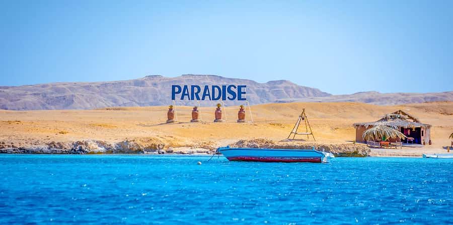 Hurghada: Paradise Speedboat w/ Optional Snorkeling & Lunch - Who you meet on board: Guides and captains that people remember