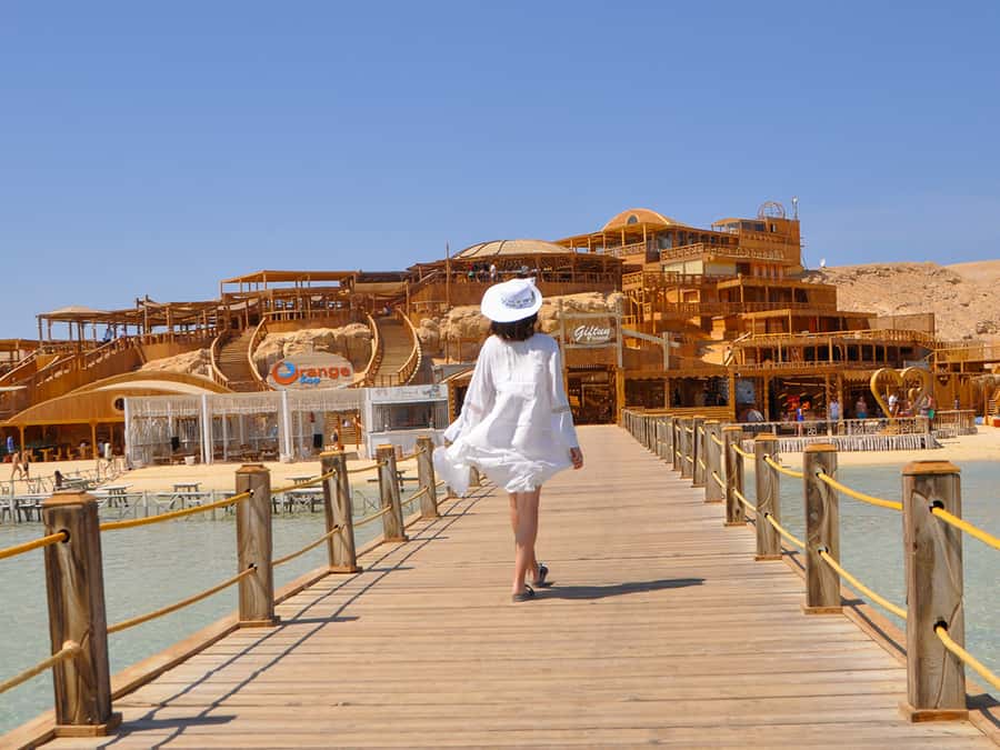 Hurghada: Premium Orange Island Cruise with Lunch & Transfer - The boat ride and the onboard lunch: comfort with fewer decisions