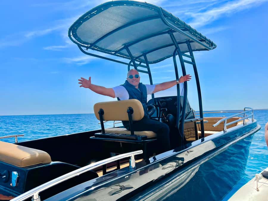 Hurghada: Private Speedboat Adventure with Snacks & Pick-up - Why a private speedboat works so well in Hurghada