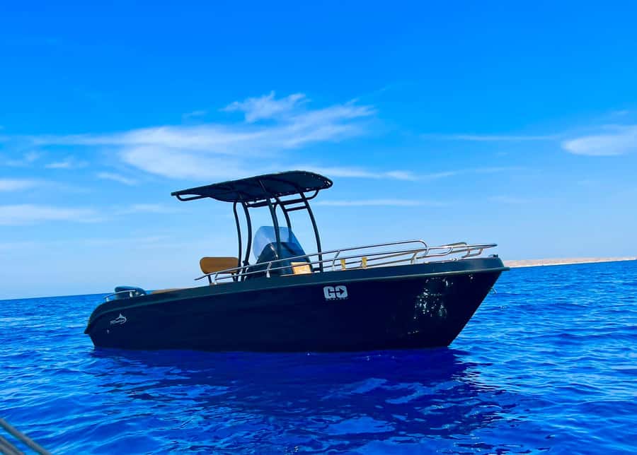 Hurghada: Private Speedboat Adventure with Snacks & Pick-up - Giftun Islands: choosing your vibe with extra entrance fees