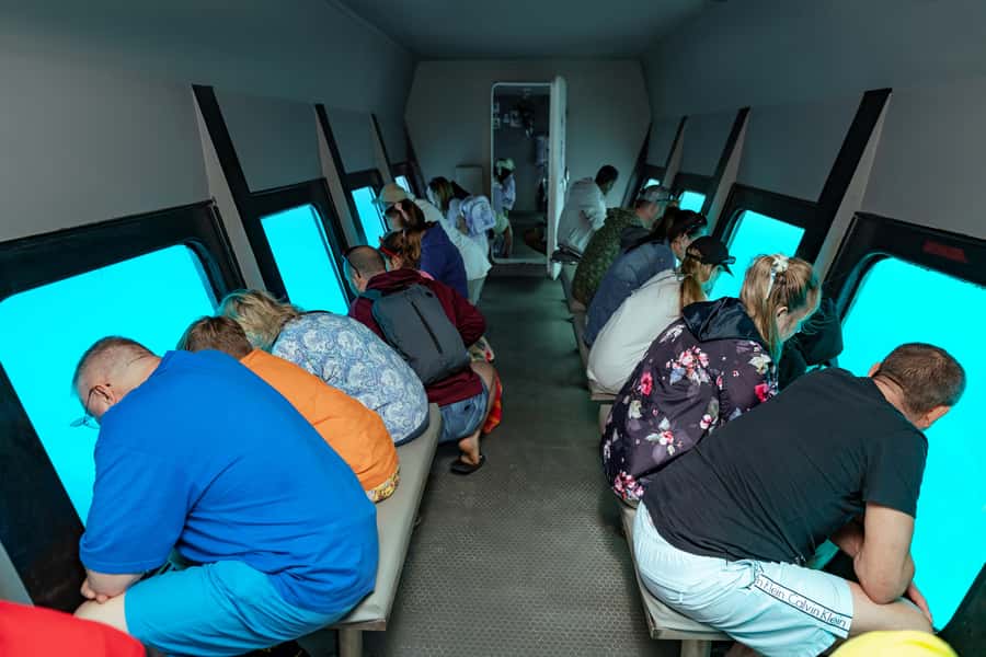 Hurghada: Semi-Submarine Boat Tour w/ Snorkeling & Transfer - The first boat stop: cruising views and marine-life windows