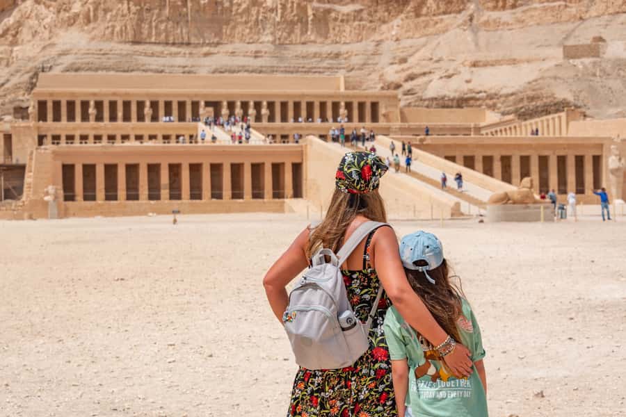 Hurghada: Valley of Kings Hatshepsut & Karnak Luxor Day Trip - Valley of the Kings: tomb time that stays focused