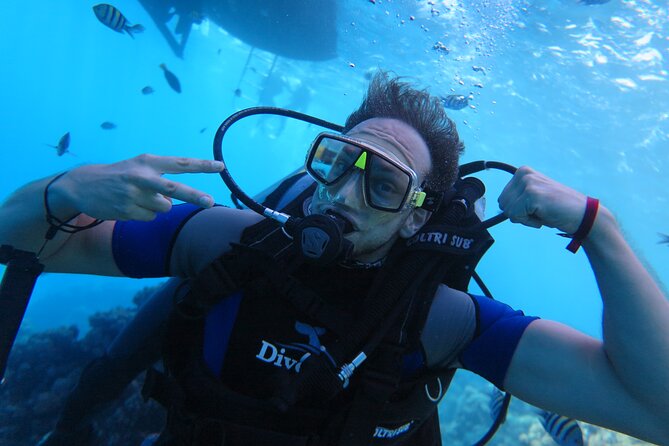 Intro Diving 2 Stops For Beginners with Pick-up and Lunch - Hurghada - Lunch and drinks onboard: a bigger value than you might think