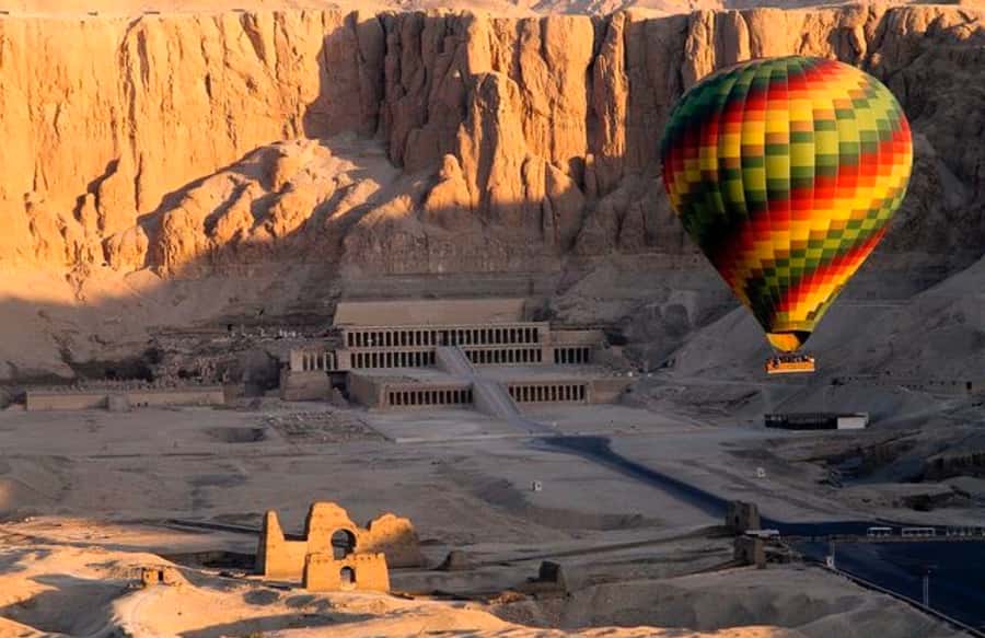 Luxor: Hot Air Balloon Ride with Full-Day Sights Tour - Why a Luxor sunrise balloon changes everything