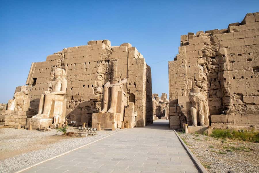 Luxor: Private Full-Day Luxor Highlights Tour with Pickup - Crowds, Cameras, and That “Not Rushed” Feeling