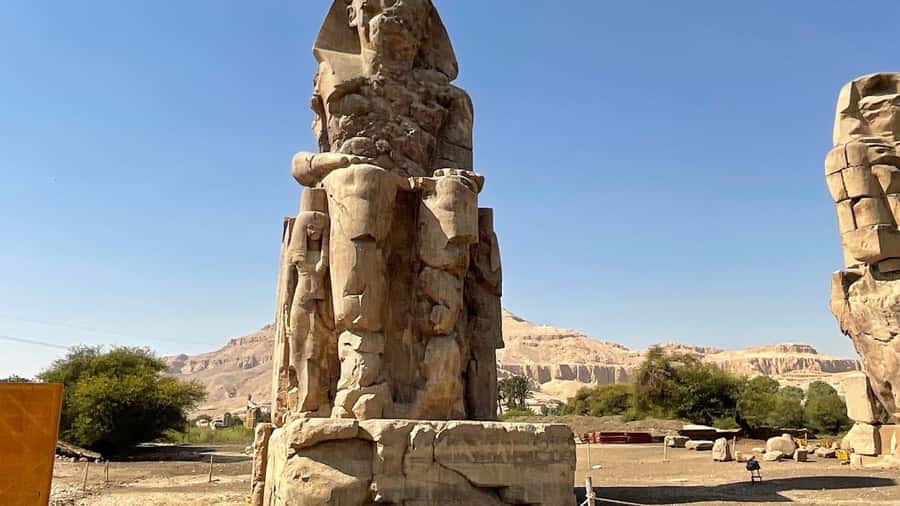 Luxor: Shared Full-Day Tour to Luxor West and East Banks - Valley of the Kings: the Valley of the Gates of the Kings