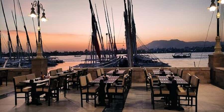 Luxor: Valley of the Kings and Queens Guided Tour with Lunch - Key takeaways