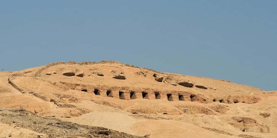 Luxor: Valley of the Kings and Queens Guided Tour with Lunch - Valley of the Queens: The Less-Crowded Route Through Royal Life