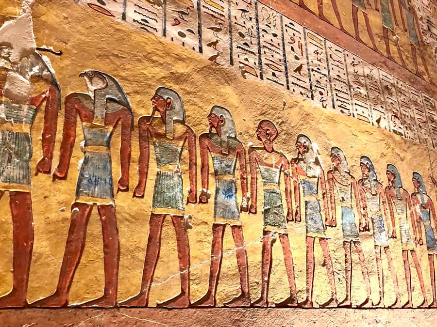 Luxor: West and East Banks All-Inclusive Tour & Balloon Ride - Sunrise hot air balloon: the best start, with one big caveat