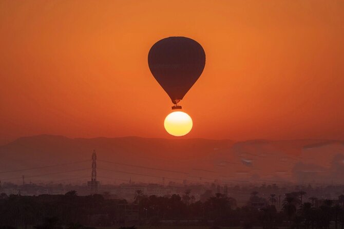 Luxury Sunrise Balloon Ride in Luxor with Hotel Pickup - The flight plan: a 1-hour overview with 30 minutes in the sky