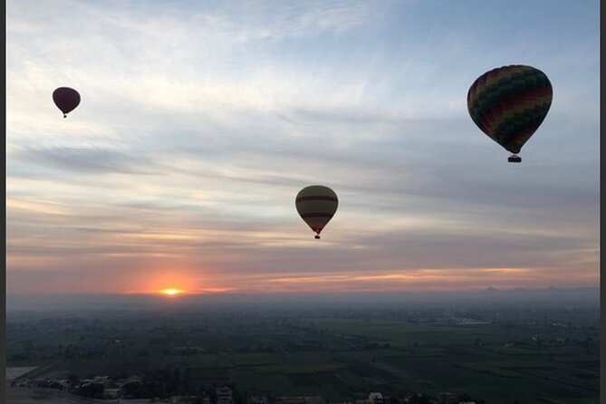 Luxury Sunrise Balloon Ride in Luxor with Hotel Pickup - Landing and the wrap-up: small touches that make it feel complete