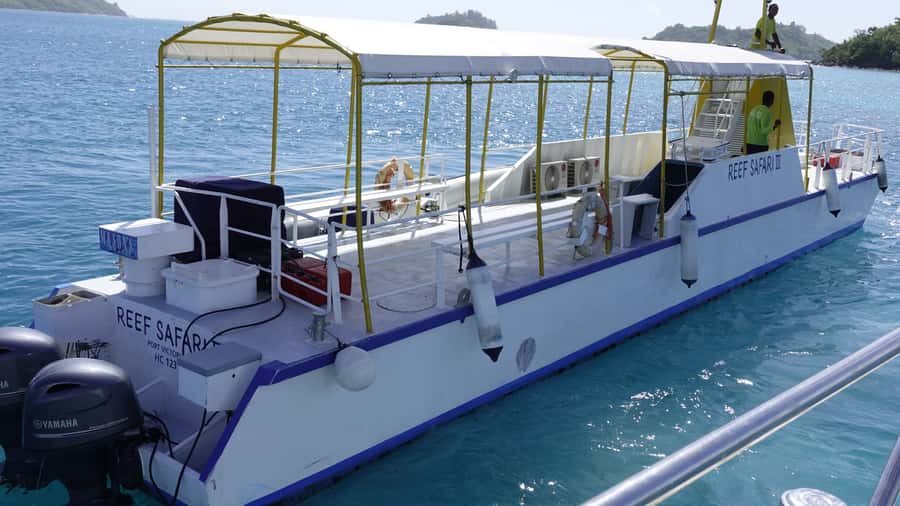 Mahe: St.Anne Marine National Park Reef Safari with Lunch - Moyenne Island on foot: tortoises, ruins, and time to unwind