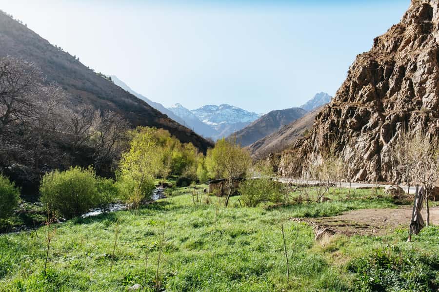 Marrakech: 2-Day Atlas Mountains Trek with Village Stay - Overnight Berber Life: Tagine Dinner, Blankets, and Mountain Quiet