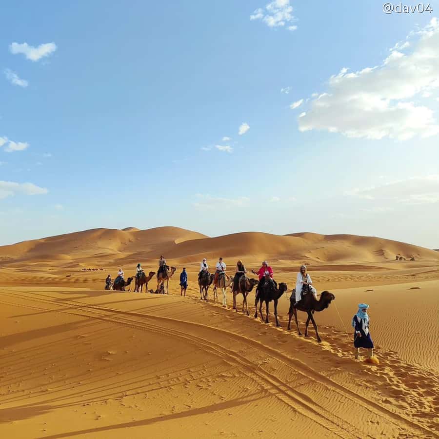 Marrakech: 3-Day Desert Trip to Merzouga with Luxury Camp - Marrakech Pickup to Tizi n Tichka: your High Atlas warm-up