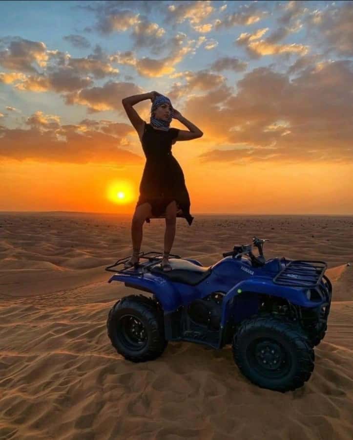 Marrakech: Agafay Desert Quad Biking with Dinner Show - Quad Biking in Agafay: The 40-Minute Ride and How to Prepare