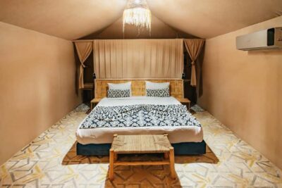 Marrakech: Agafay Desert Retreat, Tent, Dinner, Show & Pool - Getting to the Camp: Pickup, Minibus Logos, and Timing That Matters