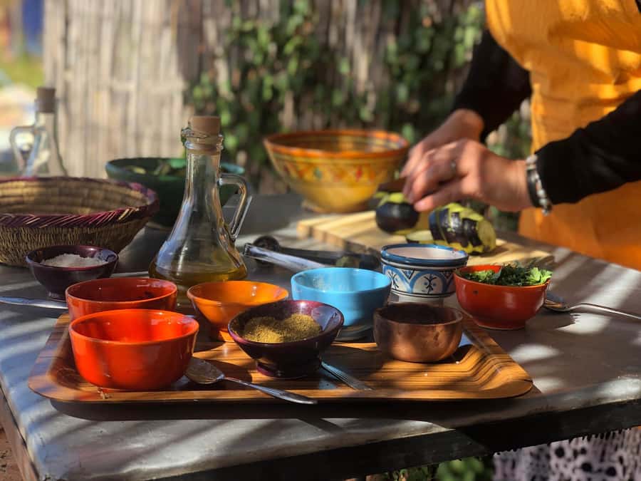 Marrakech: Atlas Mountains Cooking Class with Berber Family - How the small group changes the vibe