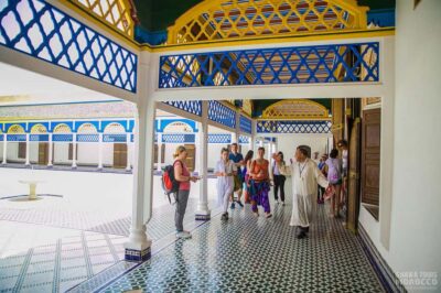 Marrakech: Bahia Palace, Madrasa Ben Youssef and Medina Tour - Meeting at Café de France: the easy start and the walking reality