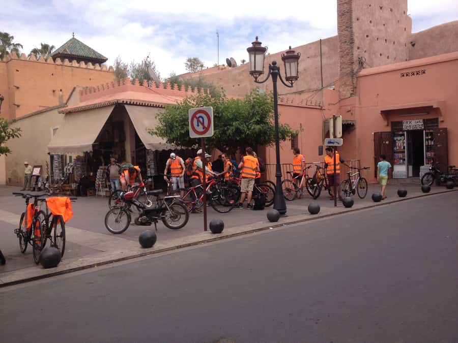 Marrakech: Bicycle Tour with a Local Guide - Kasbah and the Jewish Quarter: the alleys with real texture